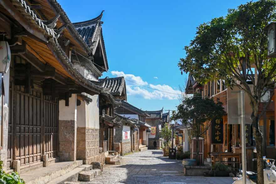 如何评价闫妮在电视剧《突围》中的表现？游戏画面